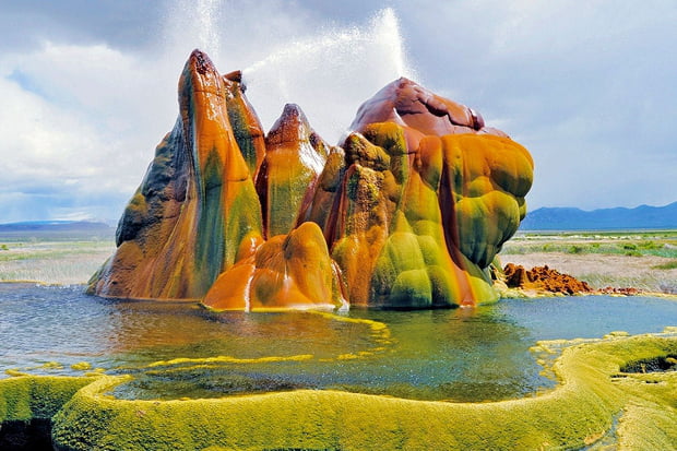 Le Fly Geyser, une curiosité naturelle à protéger.