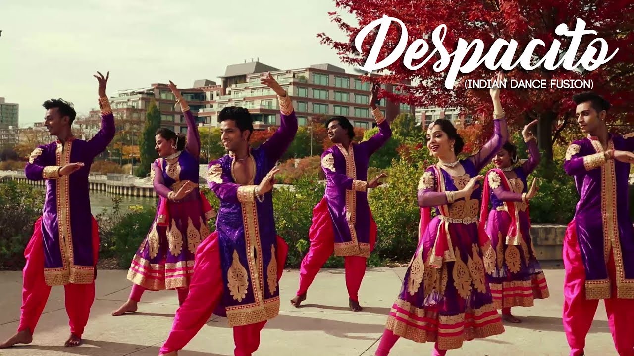 Despacito et une danse indienne.