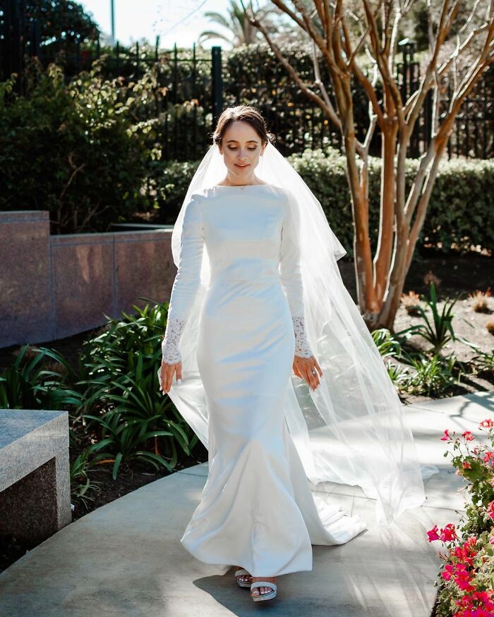 Une robe de mariée réalisée par les mariées